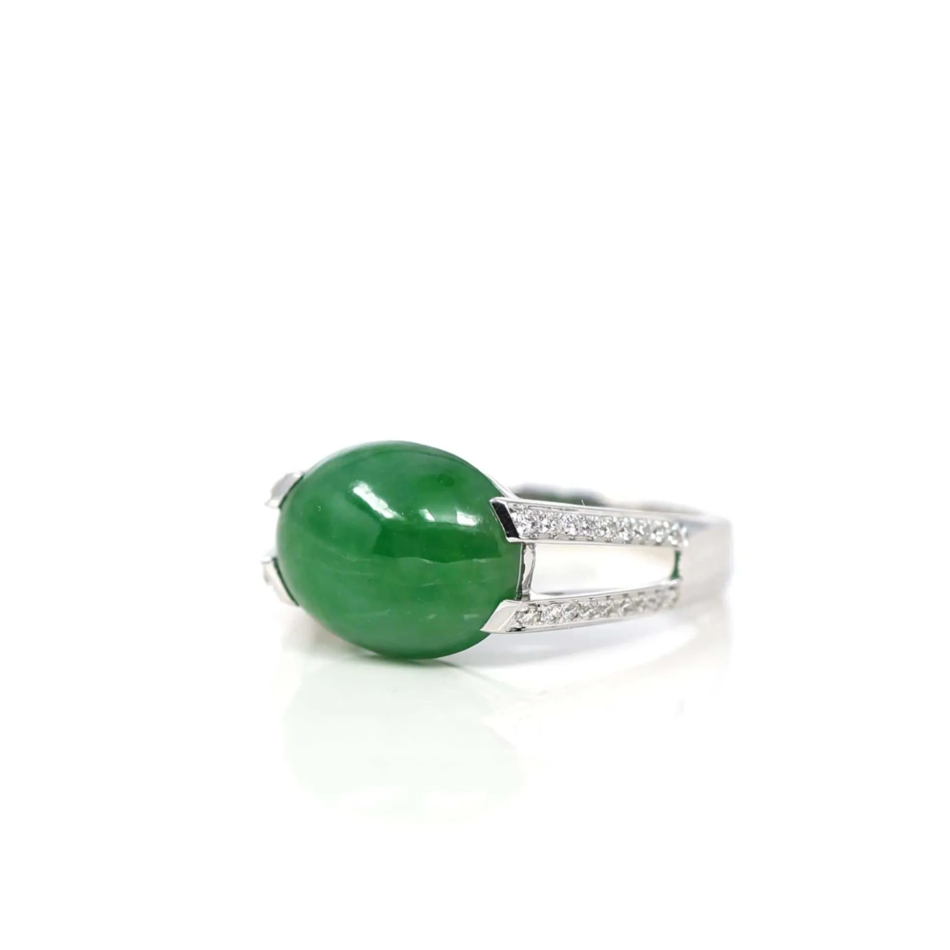 18k White Gold Natural Imperial Green Oval Jadeite Jade Engagement Ring With Diamonds