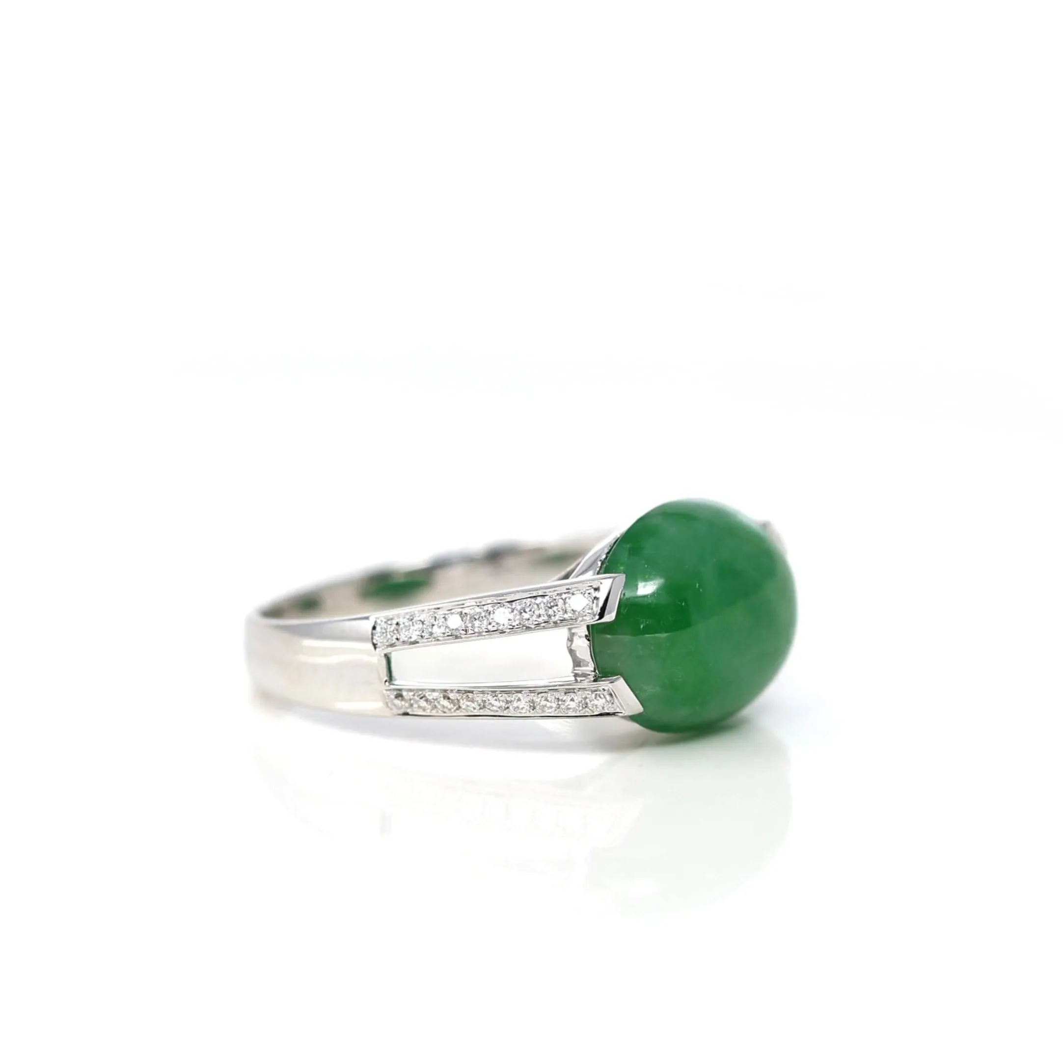 18k White Gold Natural Imperial Green Oval Jadeite Jade Engagement Ring With Diamonds