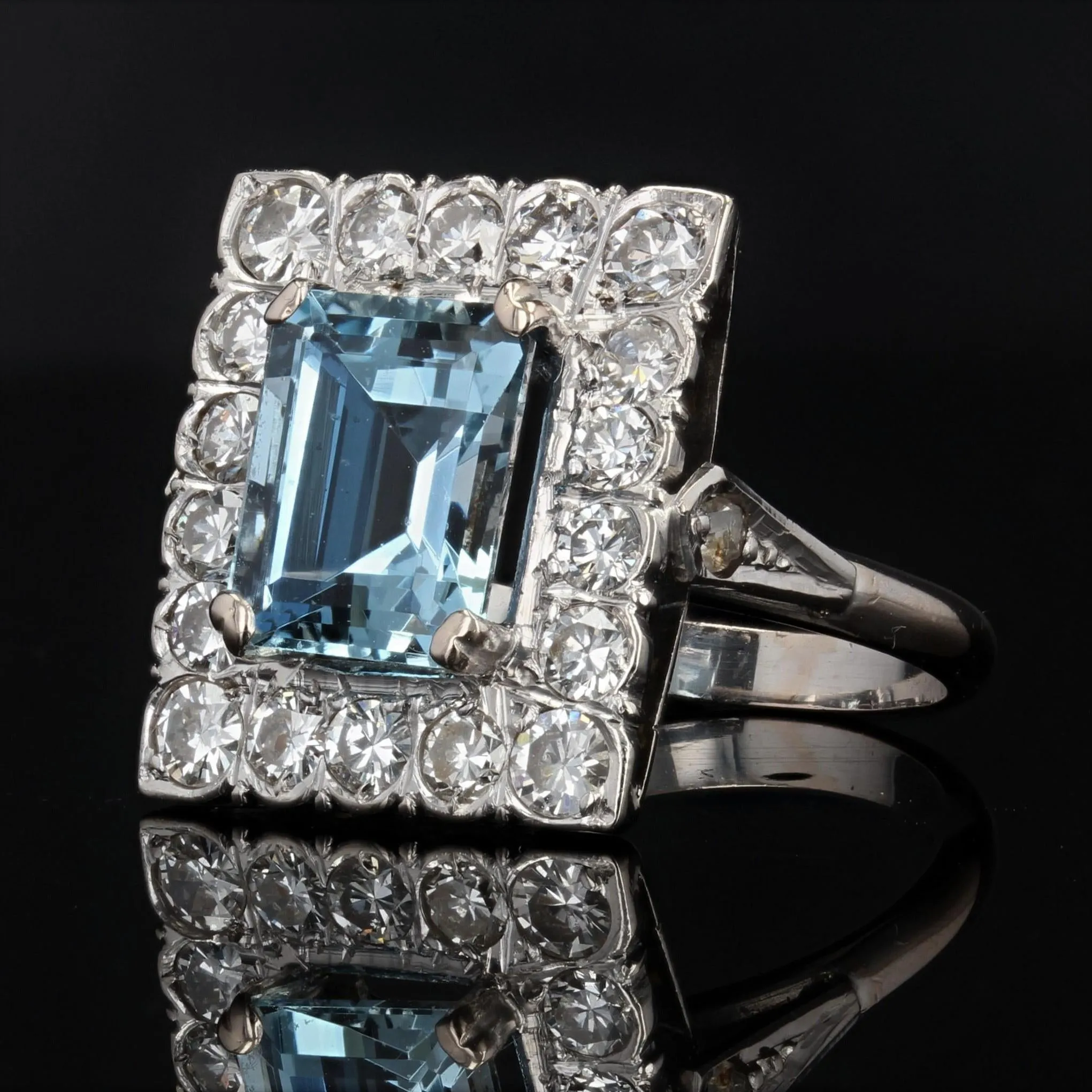 1960s 2.56 Carats Aquamarine Diamond 18 Karat White Gold Rectangular Shape Ring