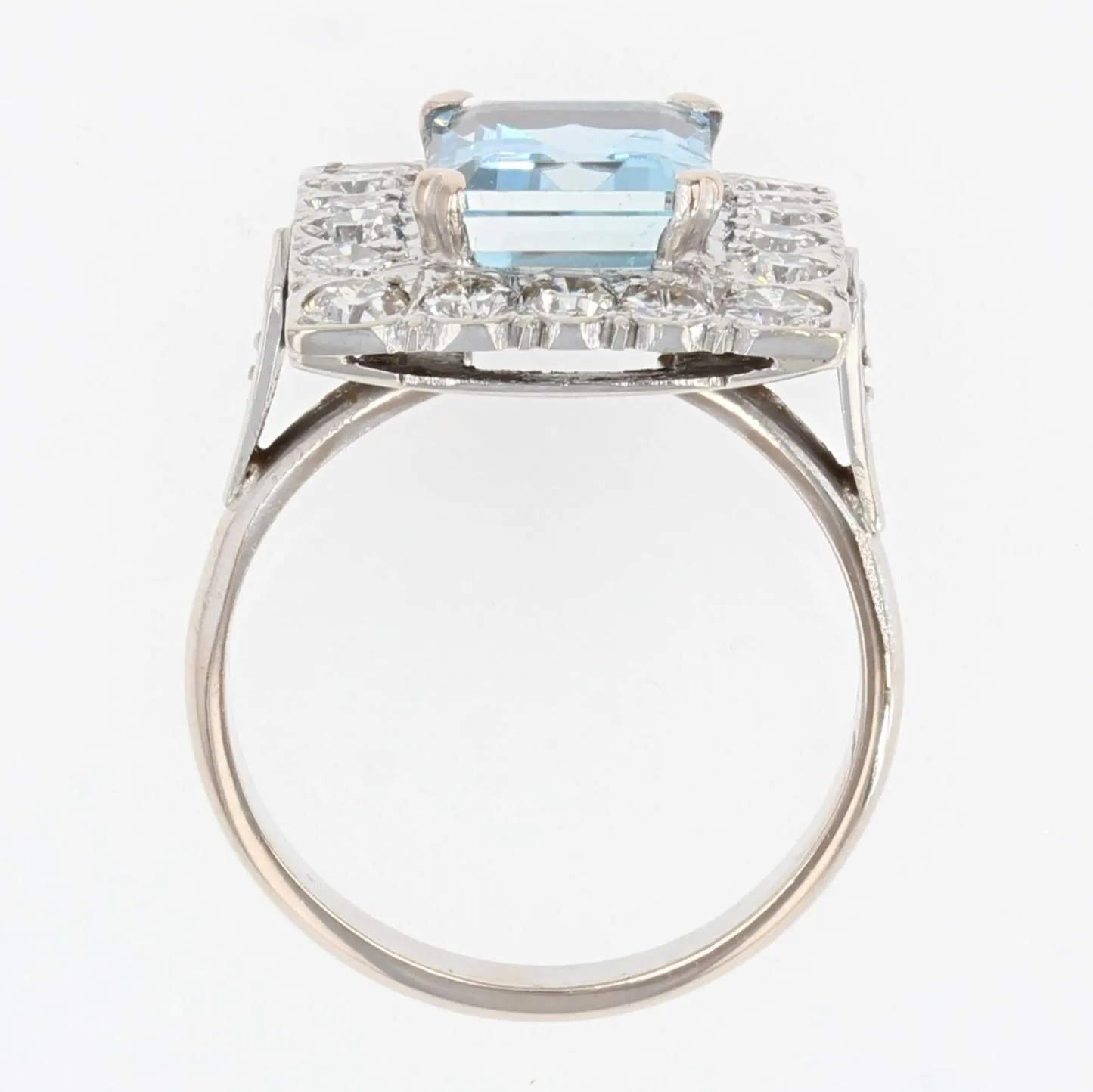 1960s 2.56 Carats Aquamarine Diamond 18 Karat White Gold Rectangular Shape Ring