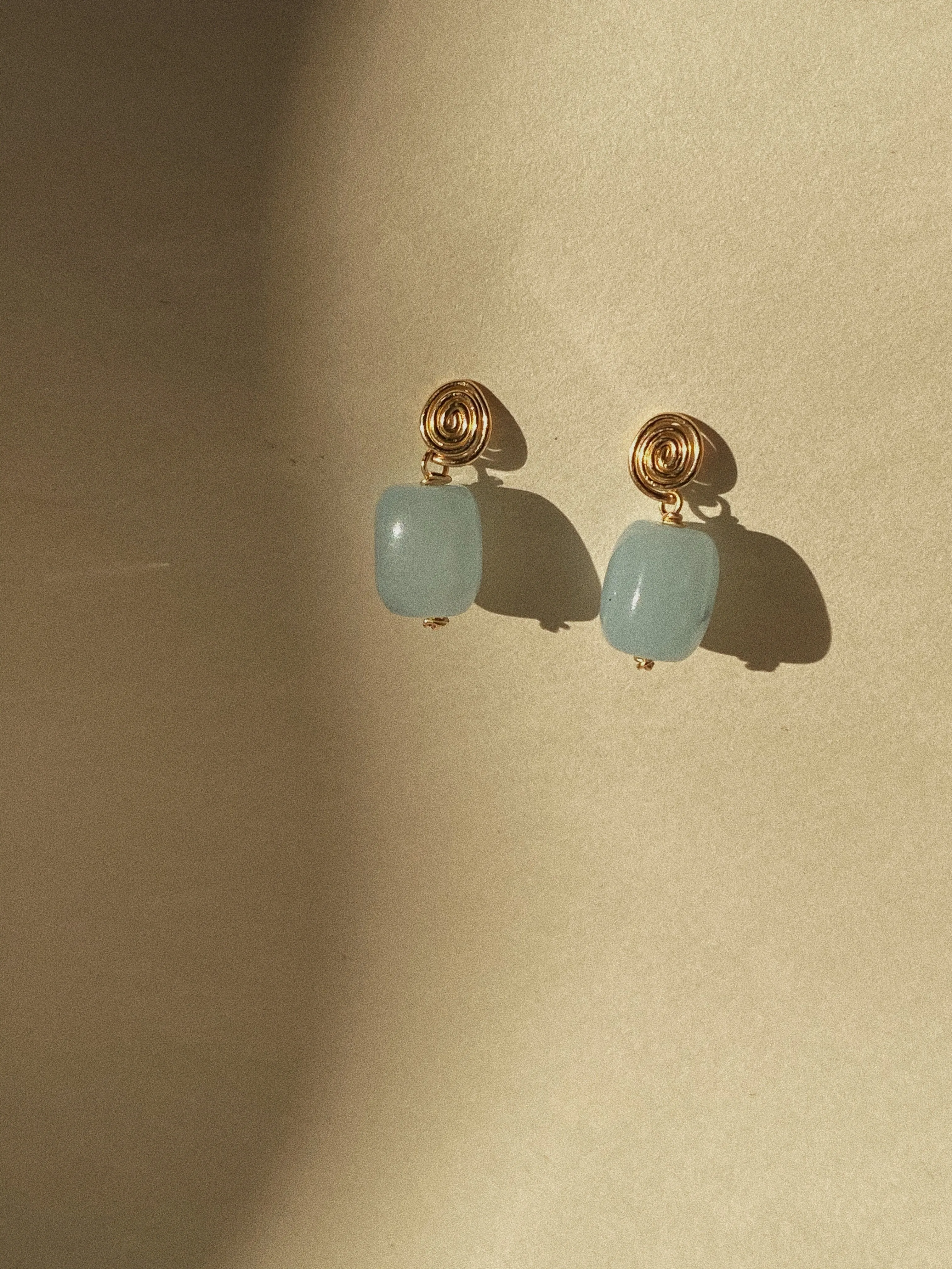 Aquamarine Inward Earrings