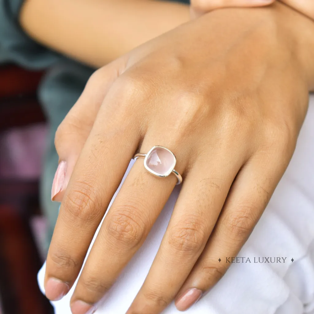 Cushion Conquer - Rose Quartz Ring