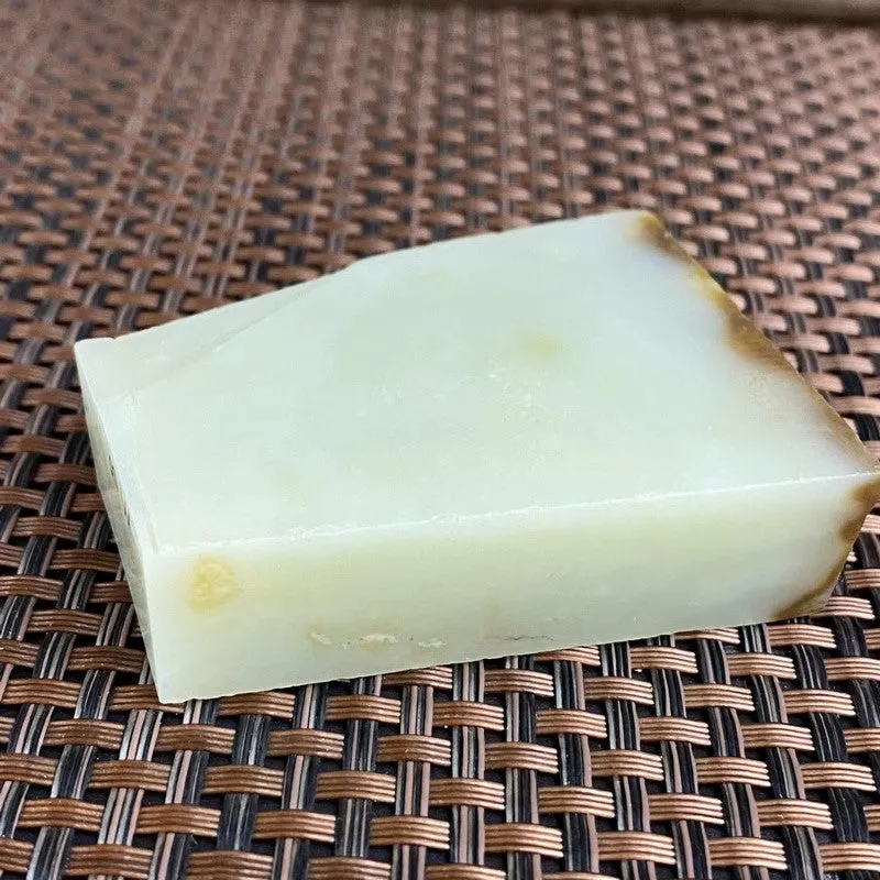 Natural Hetian Jade Rough Nephrite Raw (116g,5.9X4.7X1.6cm)