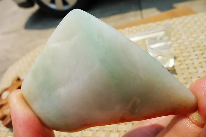 Natural Jade Rough Jadeite Raw (114g,8X5.7X1.8cm)