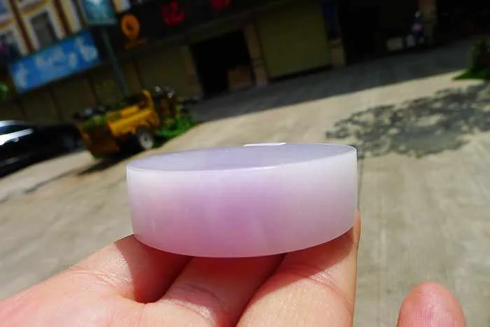 Natural Jade Rough Jadeite Raw (136g,5.55X5.55X1.7cm)