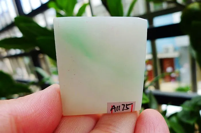 Natural Jade Rough Jadeite Raw (27g,3.9X3.3X0.64cm)