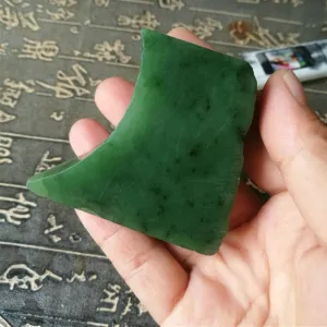 Natural Kunlun Jade Rough Nephrite Raw (121g, 5.5X3.5X2.5cm)