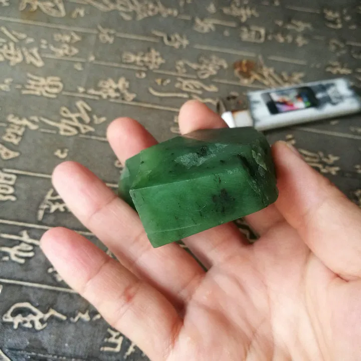 Natural Kunlun Jade Rough Nephrite Raw (121g, 5.5X3.5X2.5cm)