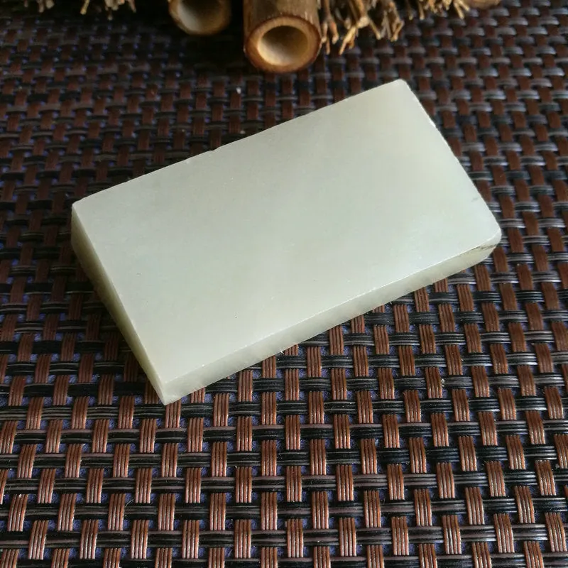 Natural Kunlun Jade Rough Nephrite Raw (129g,6.2X3.5X2.9cm)