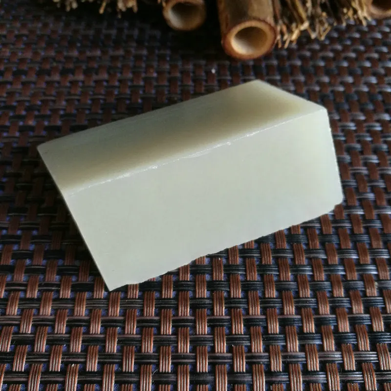 Natural Kunlun Jade Rough Nephrite Raw (129g,6.2X3.5X2.9cm)