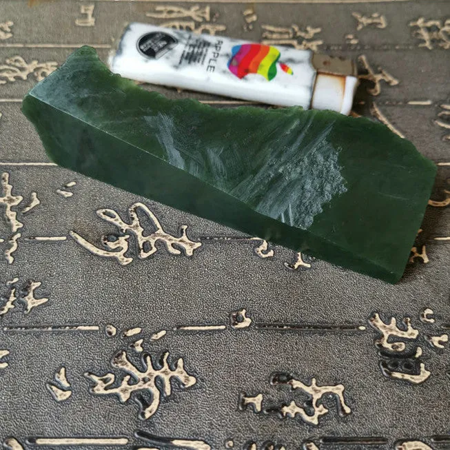 Natural Kunlun Jade Rough Nephrite Raw (149g, 10.5X3X2cm)