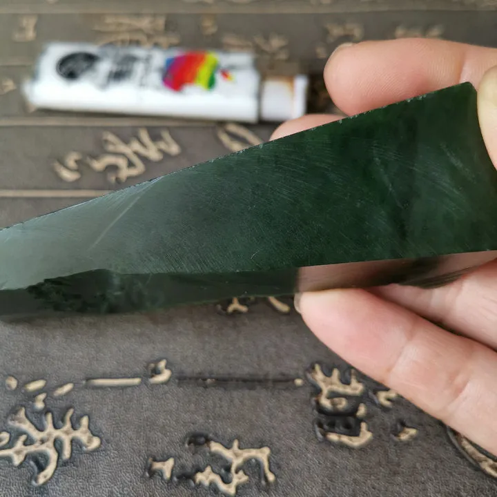 Natural Kunlun Jade Rough Nephrite Raw (149g, 10.5X3X2cm)