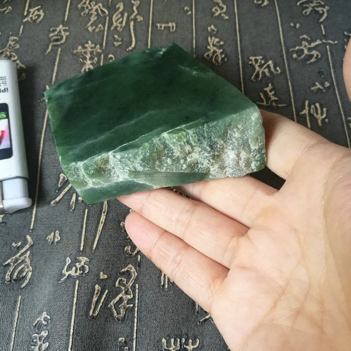 Natural Kunlun Jade Rough Nephrite Raw (429g, 7X7X2.4cm)