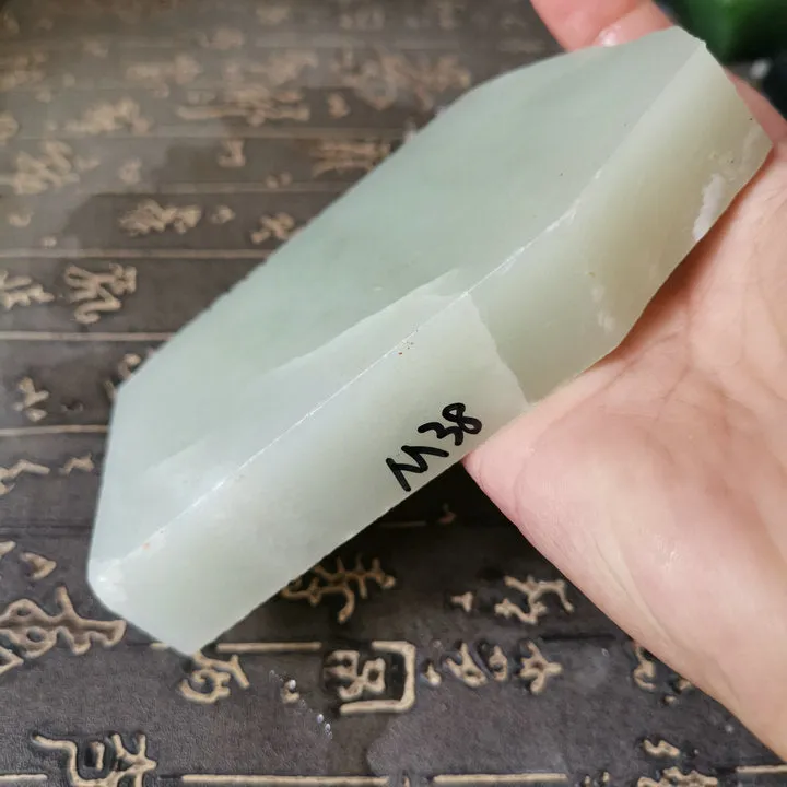 Natural Kunlun Jade Rough Nephrite Raw (507g, 13X9.6X2.4cm)