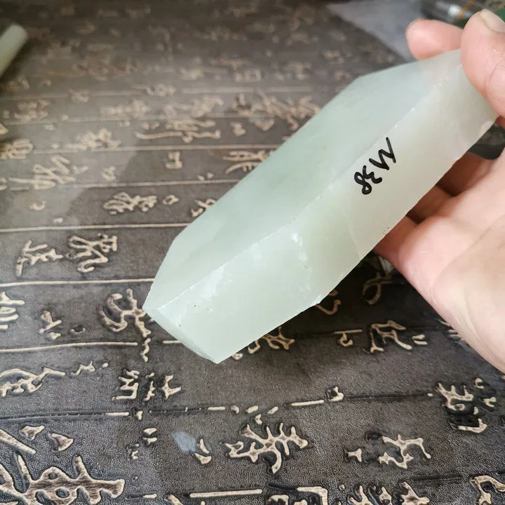 Natural Kunlun Jade Rough Nephrite Raw (507g, 13X9.6X2.4cm)