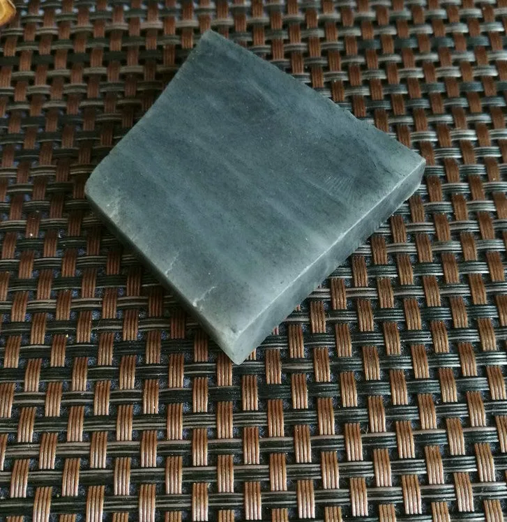 Natural Kunlun Jade Rough Nephrite Raw (68g,5X4X1cm)