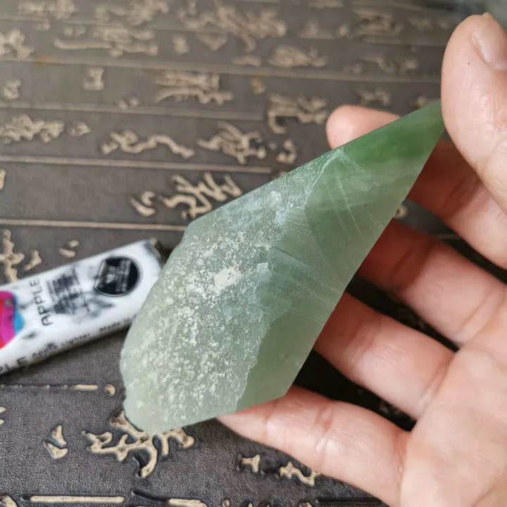 Natural Kunlun Jade Rough Nephrite Raw (95g, 10X3.5X1.5cm)