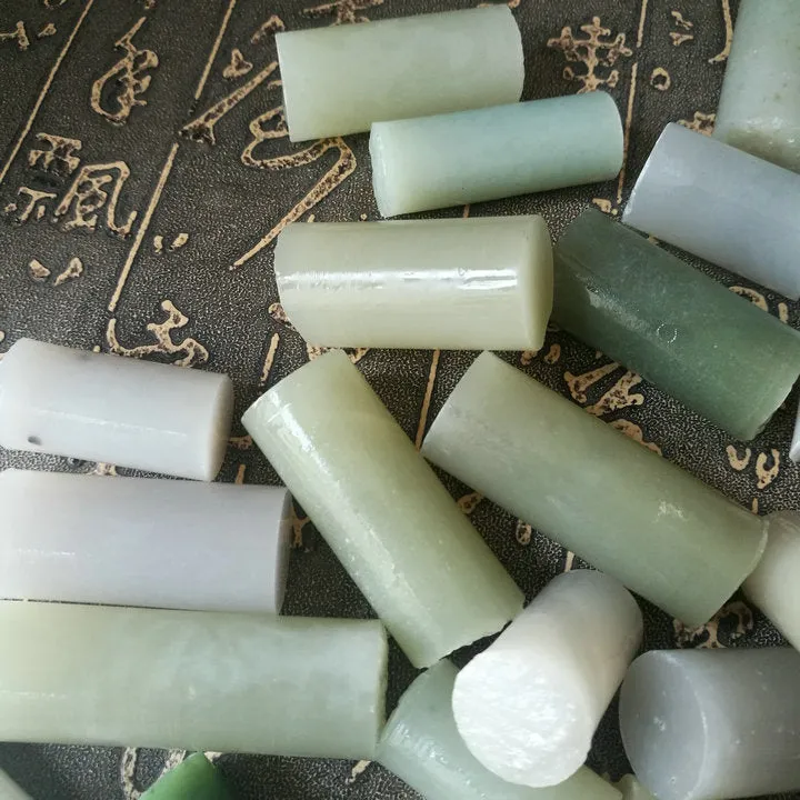 Natural Kunlun Jade Rough Nephrite Remains Around 570g