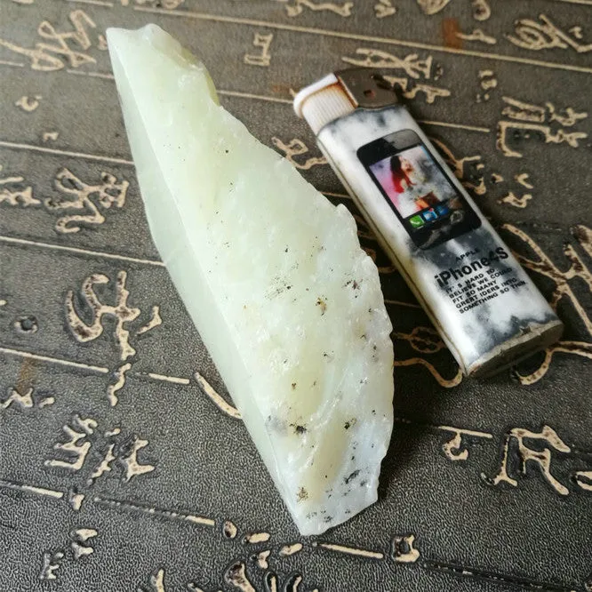 Natural Siberian Jade Rough Nephrite Raw (144g, 9.5X4X3cm)