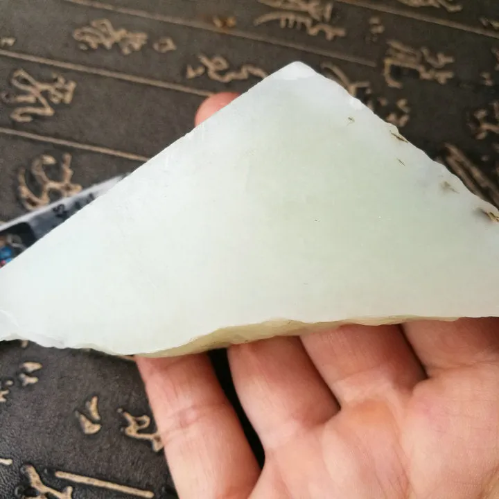 Natural Siberian Jade Rough Nephrite Raw (144g, 9.5X4X3cm)